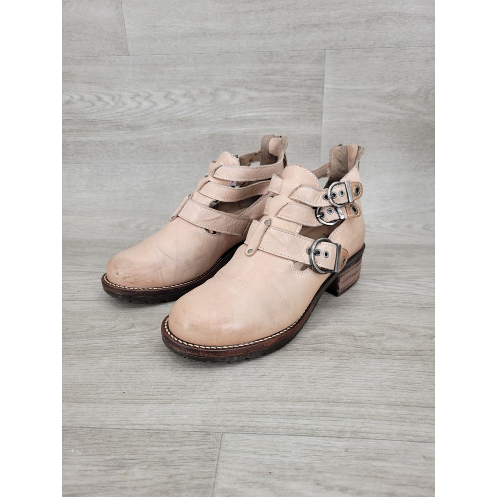 DROMEDARIS Kelsey Boot Beige Leather Buckles Size Sz EUR 38/ US 7